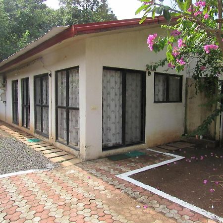 Retreat Chalets, The Nest, At Sparsh Resorts, Karjat Εξωτερικό φωτογραφία