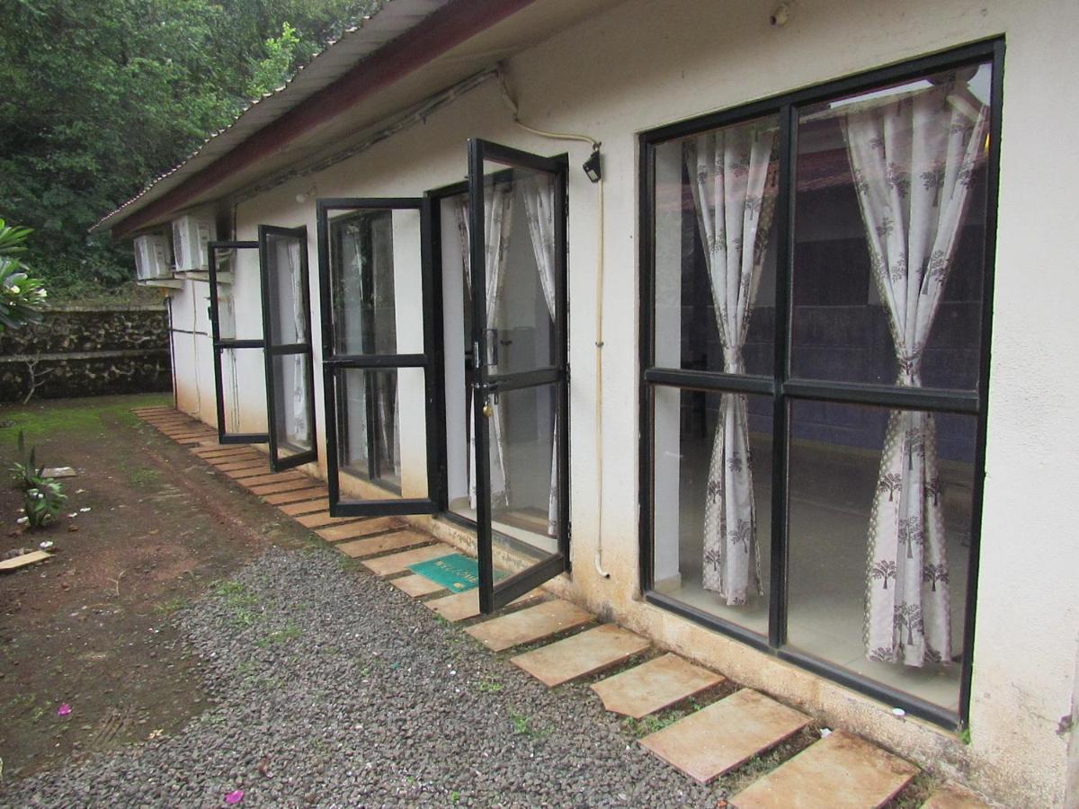 Retreat Chalets, The Nest, At Sparsh Resorts, Karjat Εξωτερικό φωτογραφία
