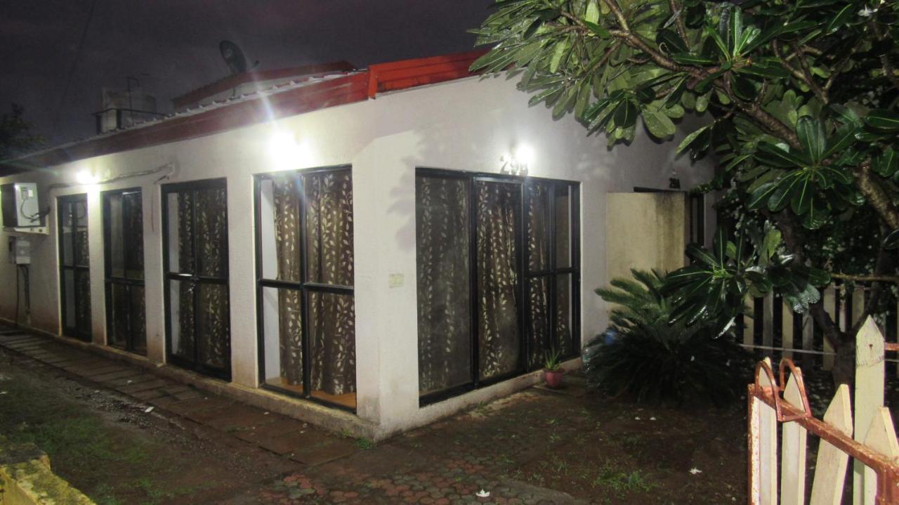 Retreat Chalets, The Nest, At Sparsh Resorts, Karjat Εξωτερικό φωτογραφία