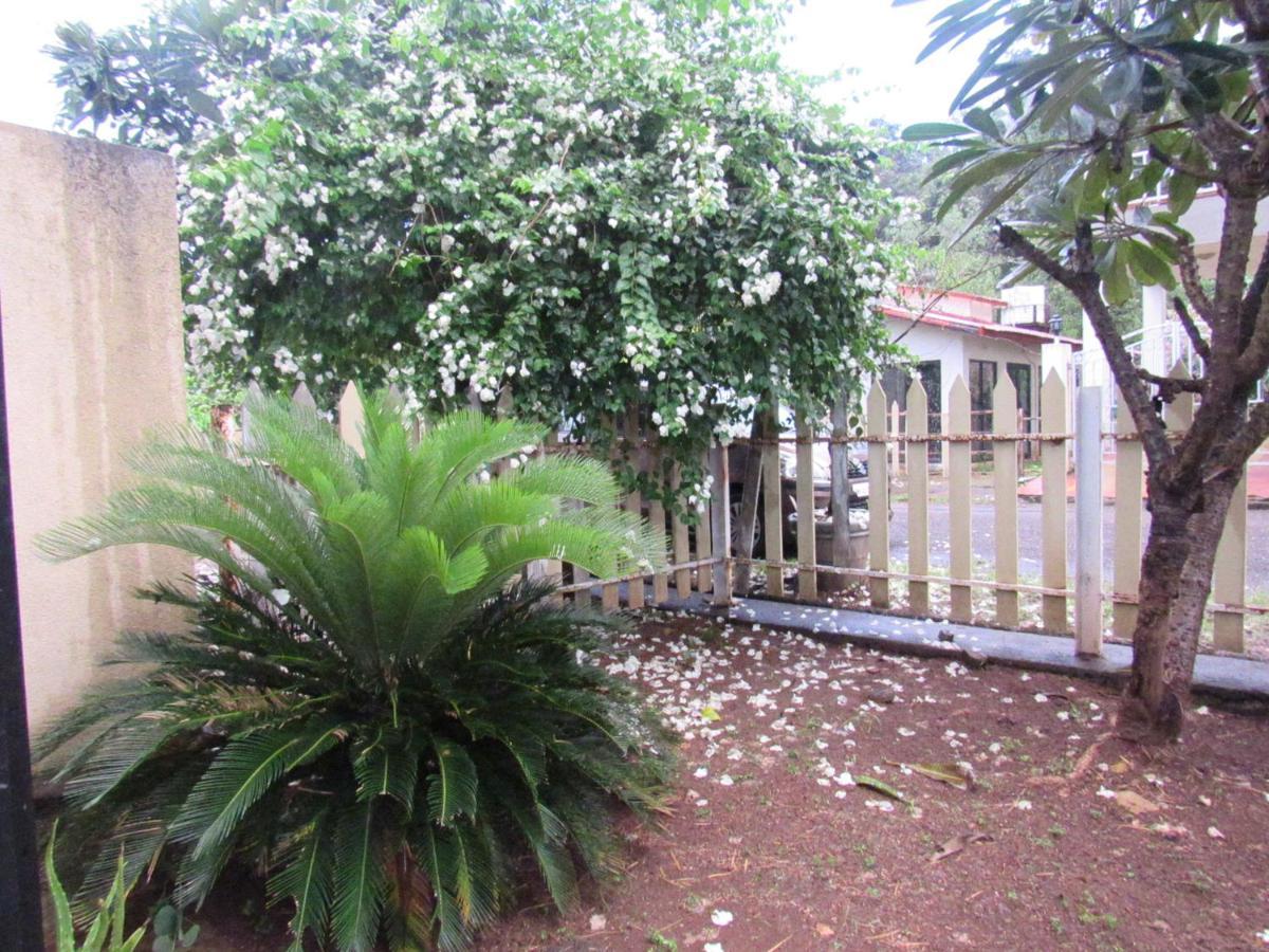 Retreat Chalets, The Nest, At Sparsh Resorts, Karjat Εξωτερικό φωτογραφία